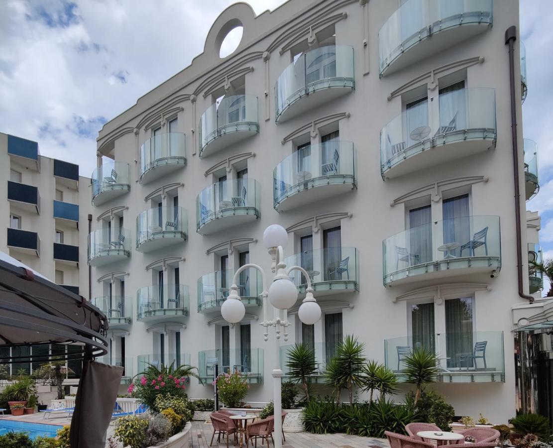 Hotel Ambassador ริมินี ภายนอก รูปภาพ